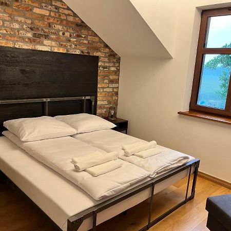 Bed and Breakfast Dwor Gogolewo Nad Warta Ksiaz Wielkopolski Esterno foto