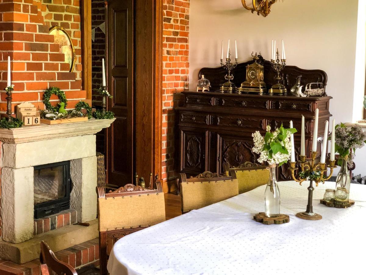 Bed and Breakfast Dwor Gogolewo Nad Warta Ksiaz Wielkopolski Esterno foto