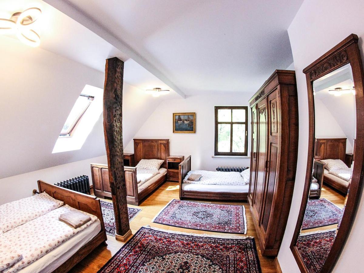 Bed and Breakfast Dwor Gogolewo Nad Warta Ksiaz Wielkopolski Esterno foto