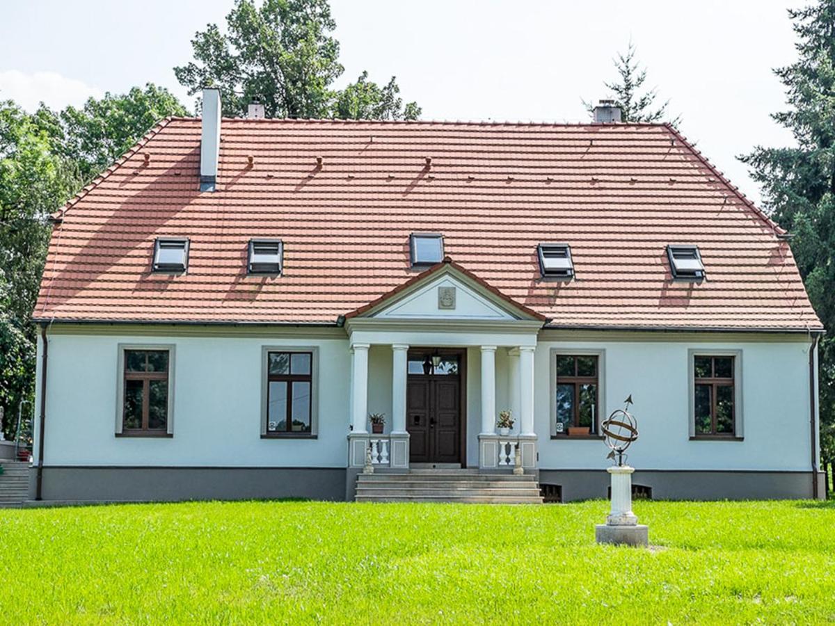 Bed and Breakfast Dwor Gogolewo Nad Warta Ksiaz Wielkopolski Esterno foto