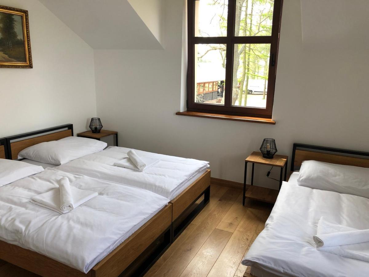 Bed and Breakfast Dwor Gogolewo Nad Warta Ksiaz Wielkopolski Esterno foto