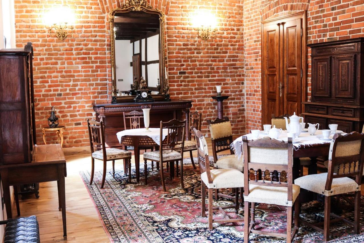 Bed and Breakfast Dwor Gogolewo Nad Warta Ksiaz Wielkopolski Esterno foto