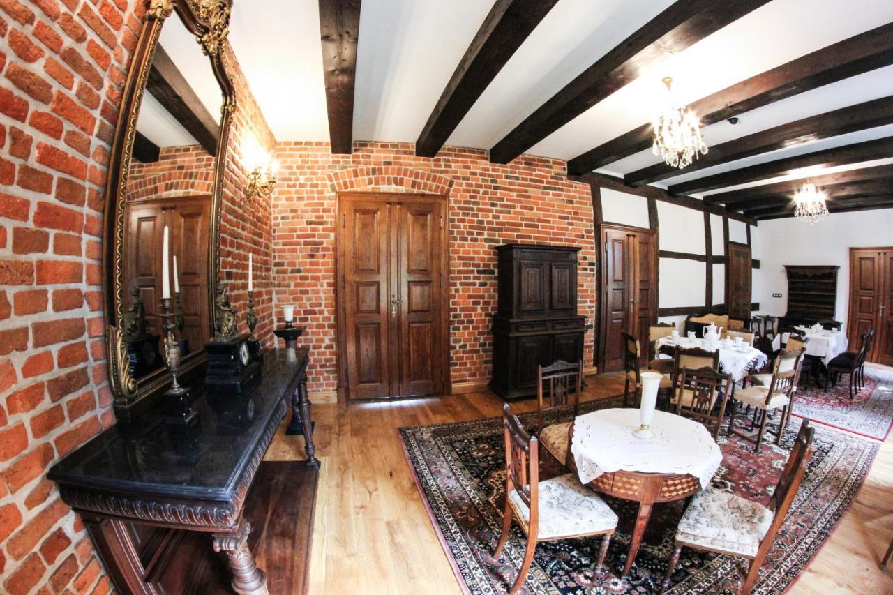Bed and Breakfast Dwor Gogolewo Nad Warta Ksiaz Wielkopolski Esterno foto
