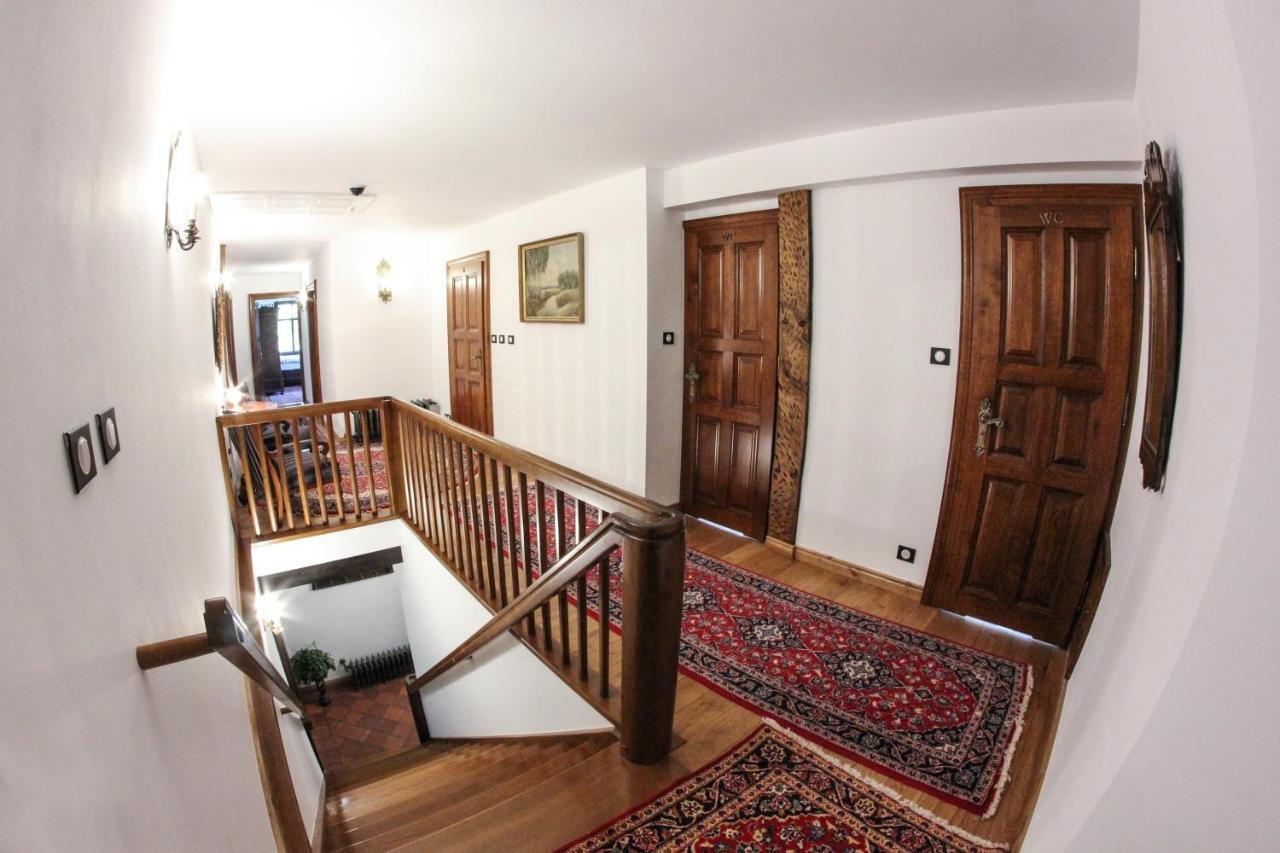 Bed and Breakfast Dwor Gogolewo Nad Warta Ksiaz Wielkopolski Esterno foto