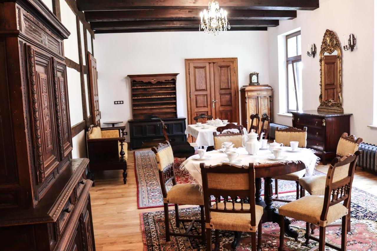 Bed and Breakfast Dwor Gogolewo Nad Warta Ksiaz Wielkopolski Esterno foto